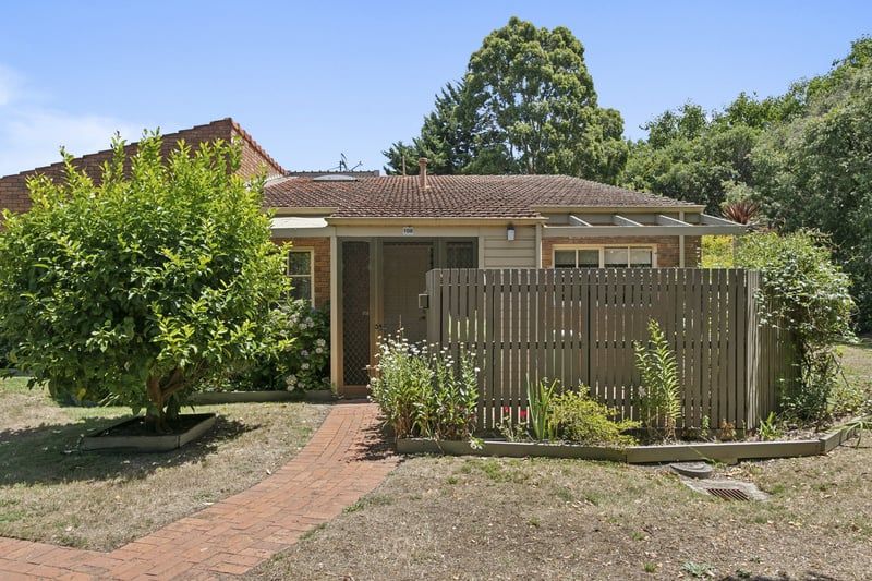 Beautifully Renovated Home with Private Garden Retreat