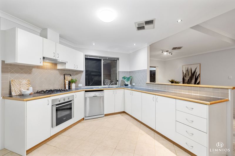 Stylish and Spacious Family Home on a big Land!