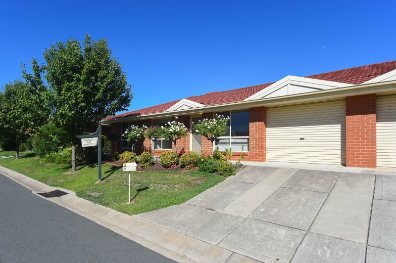 Lovely unit in a quiet location, near the community centre