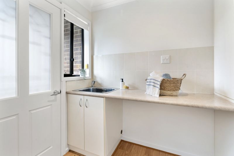 Lovely, light & bright 1br unit at Morven Manor