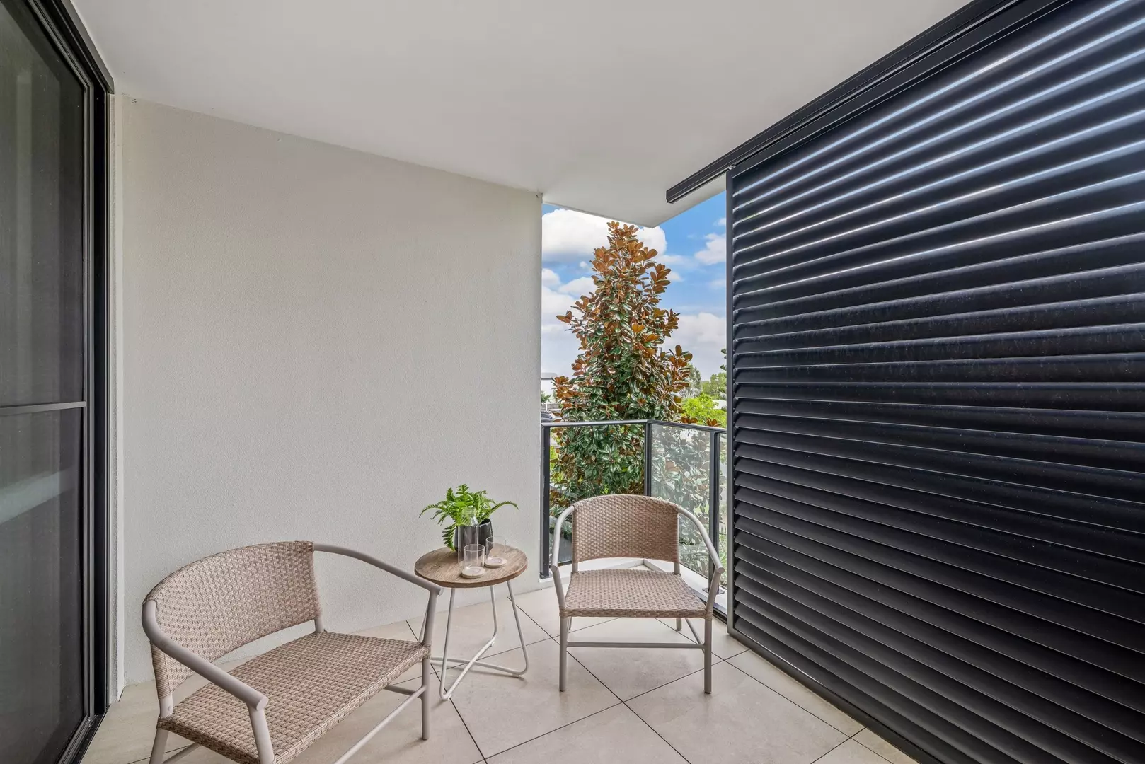 Apartment 216 | 2 Bed + 2 Bath + Study Nook 