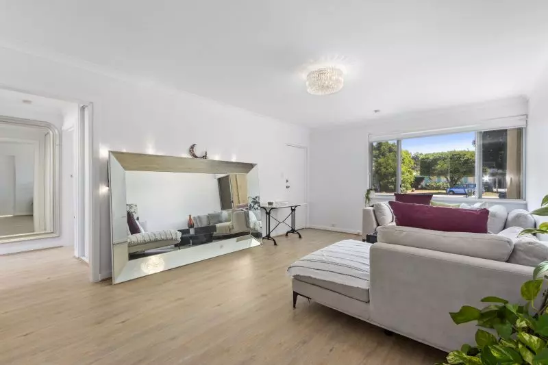 Charming Yokine Gem!