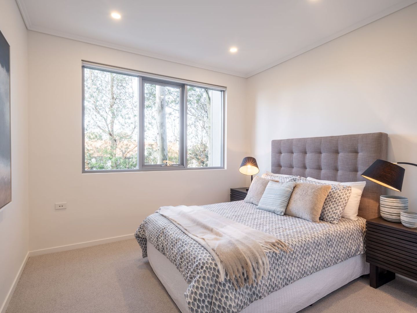 Luxury 2 bedroom plus study, 2 bathroom 