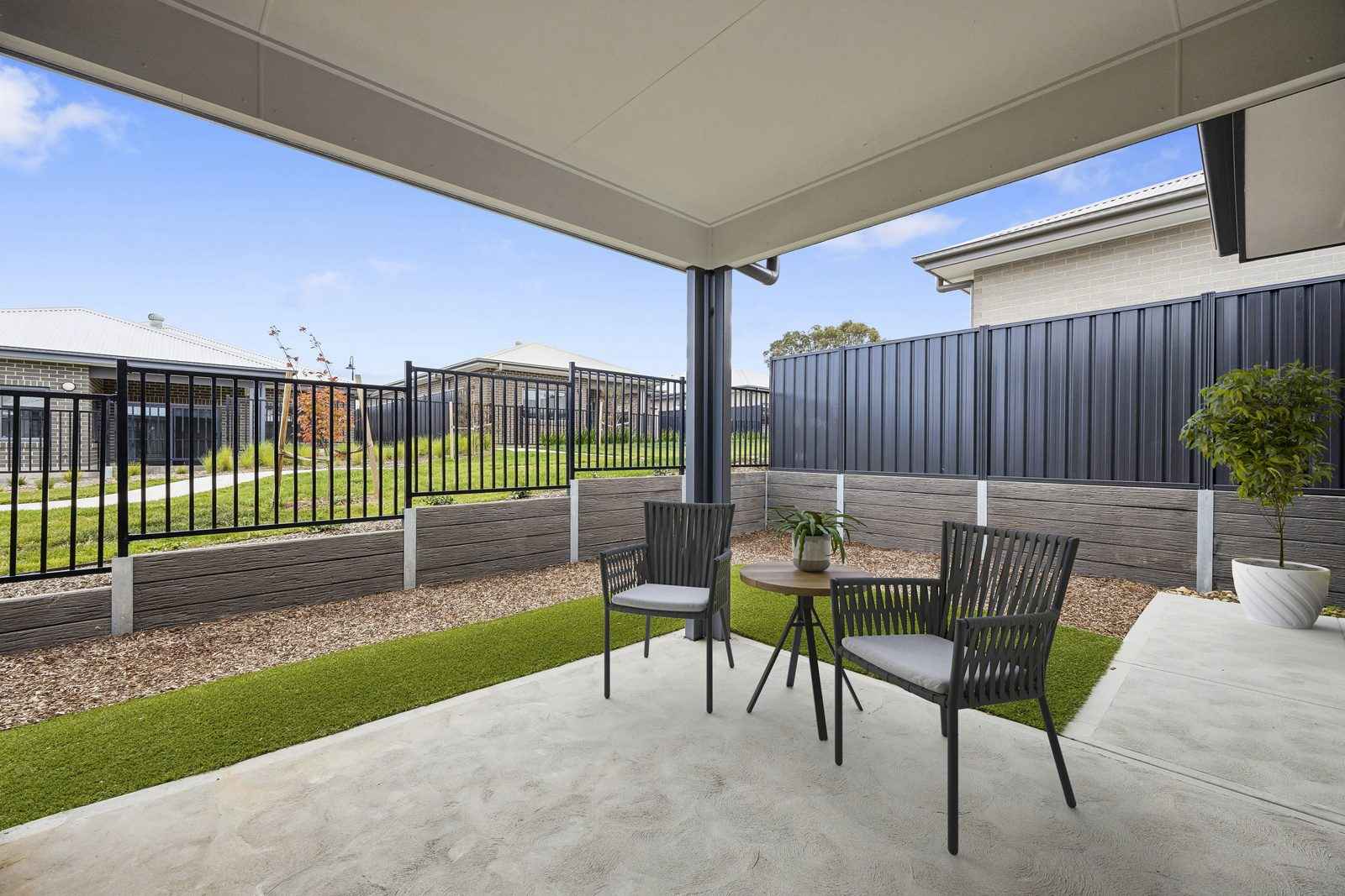 Brand New, Modern living – Ready Now.