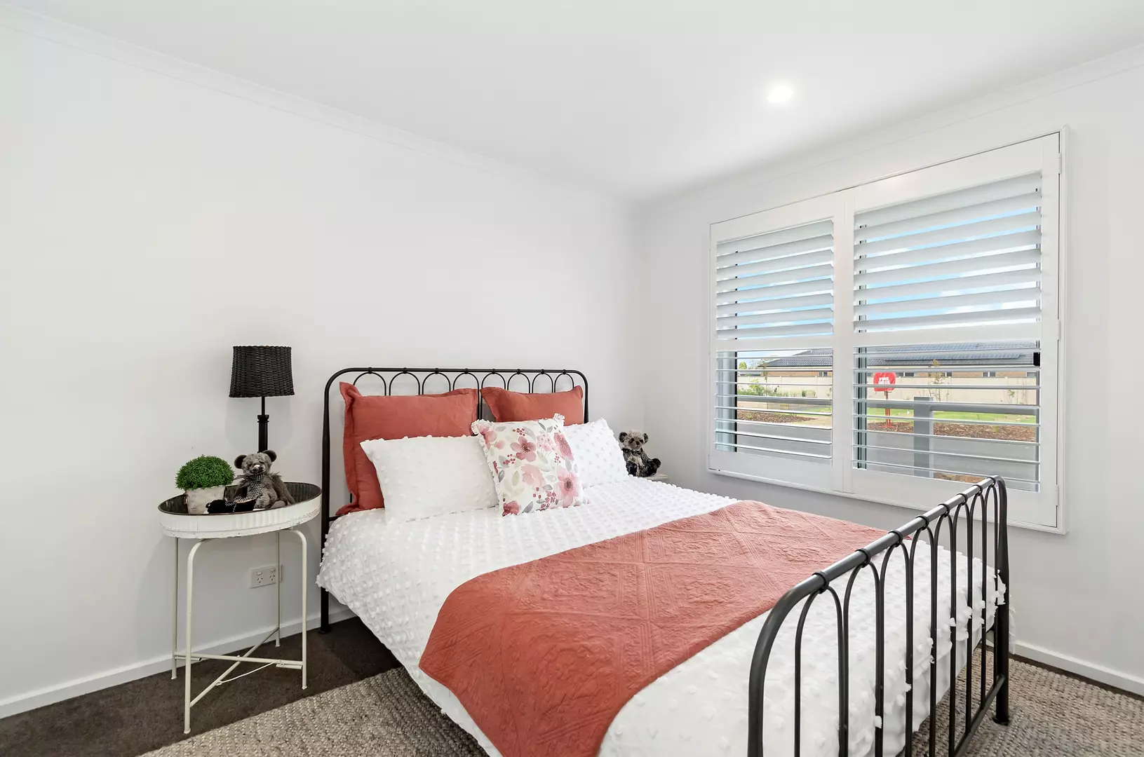 Practical Living, Thoughtful Style