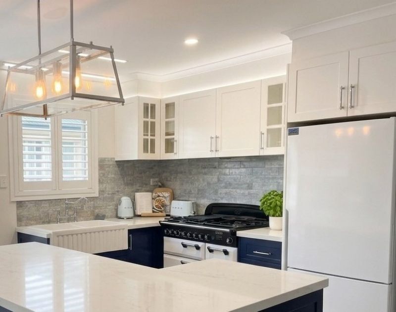 Updated 2 Bedroom Riverside Gem!