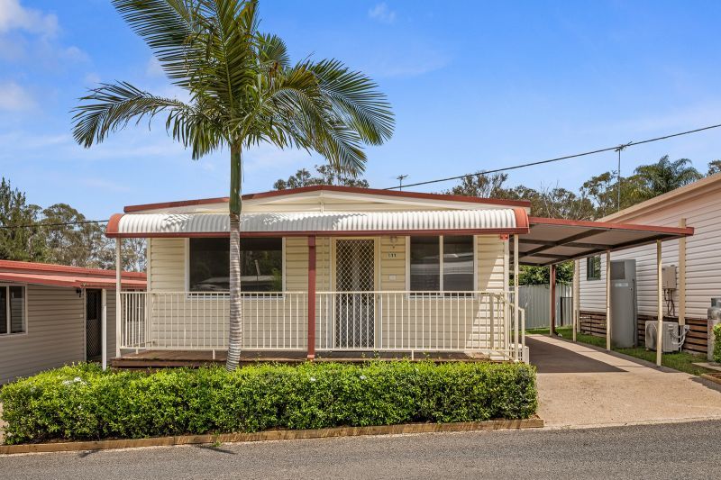 Two Bedroom Home - Fresh Modern Bathroom and New Hybrid Floors