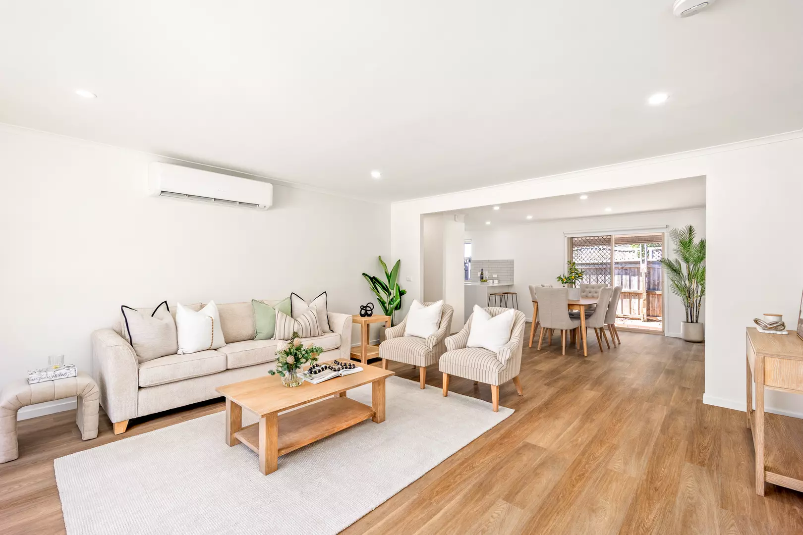 Stunning Two Bedroom Unit!