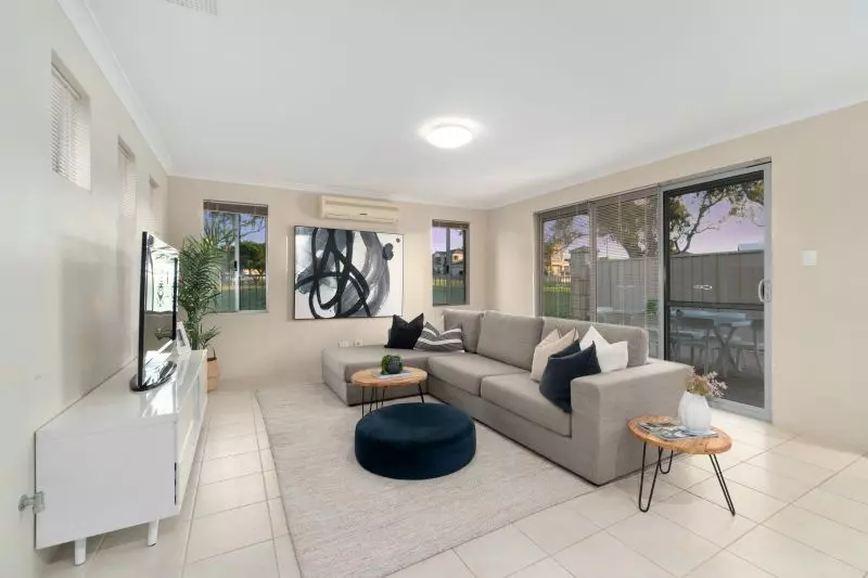 Beachside and Coastal Retreat Living!