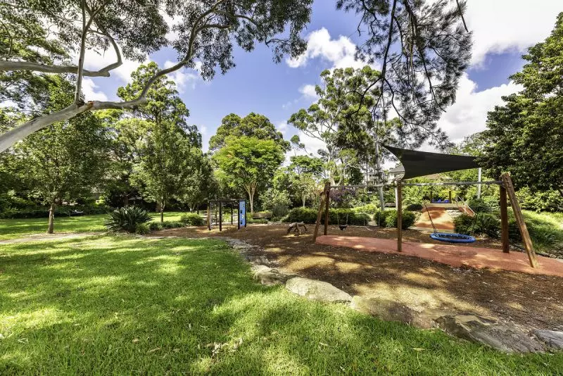 Enviable private position in a quiet but convenient street