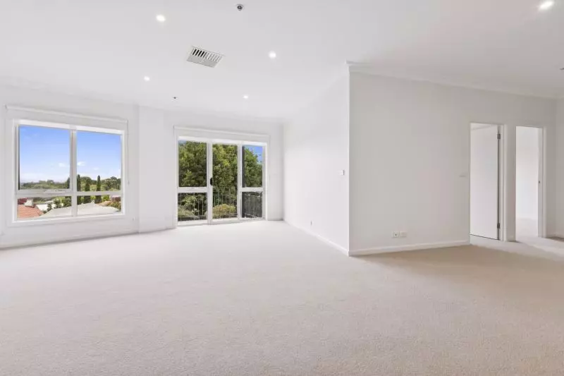 Dandenong Views and  Prime Village position