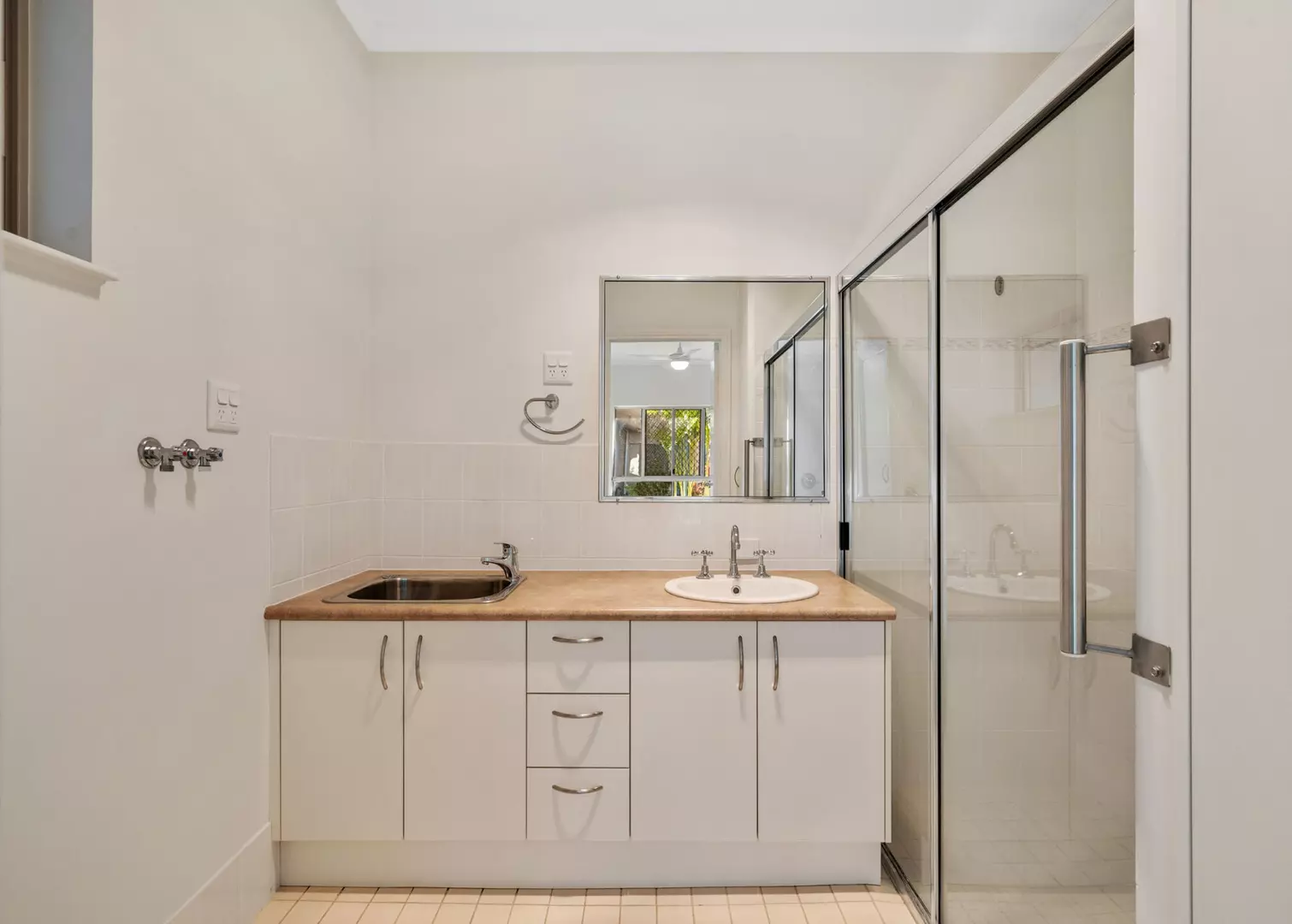 97/9 Salford Street, Victoria Point