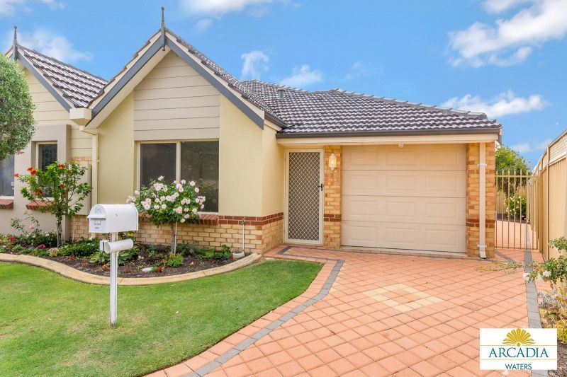 ARCADIA WATERS MANDURAH - ENJOY RETIREMENT WITH THIS 2 BED 2 BATH HOME