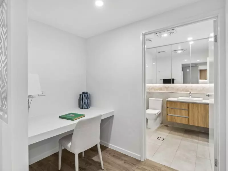 Ground-floor two-bedroom apartment