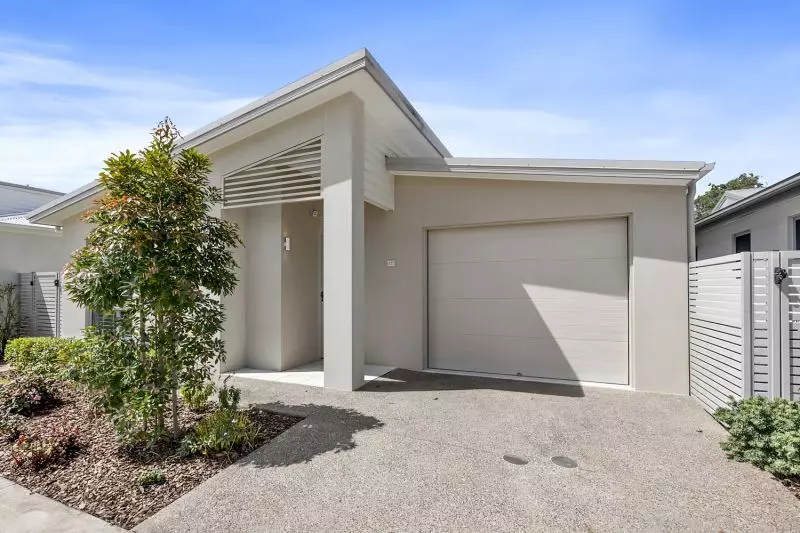 Stunning Modern Haven – Designed for Effortless Living