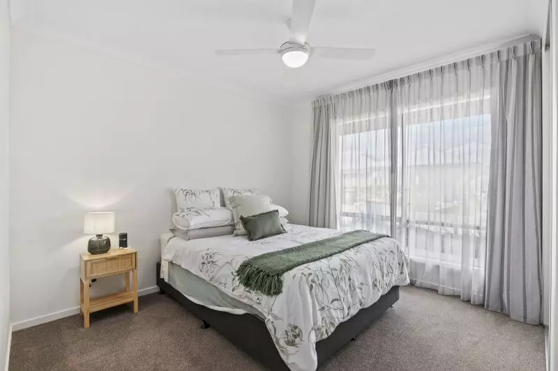 Site 89 - Established Charlwood H1