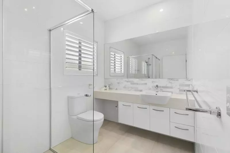 Site 230 - Established Peregrine