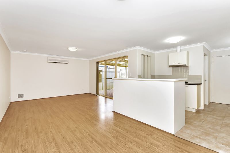ARCADIA WATERS MADDINGTON - Light & Bright, Ready to Move In...