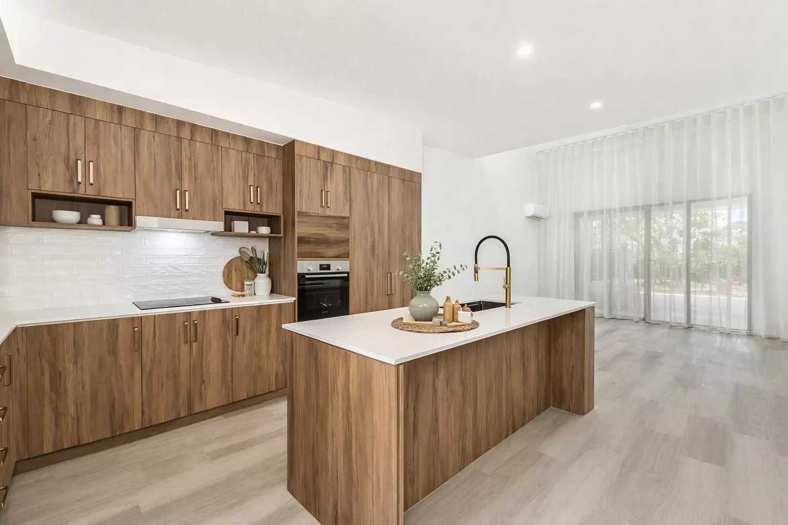 A must see 3 bedroom villa ready to move in now. Villa 281