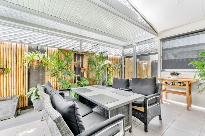 Beautiful Two bedroom Home + Study