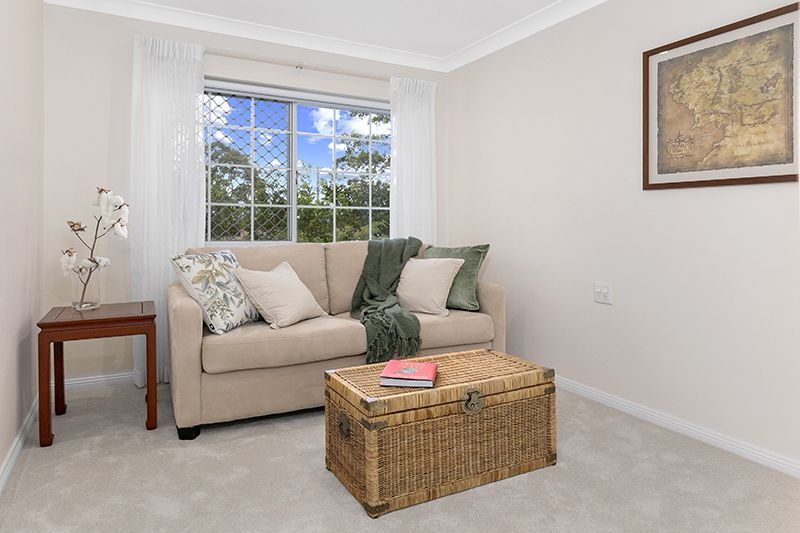 Beautifully presented renovated spacious unit located close to the clubhouse.