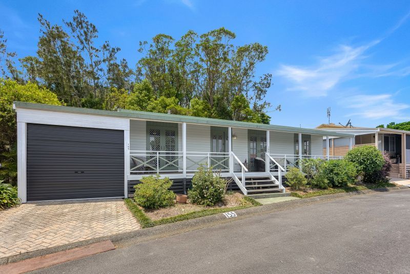 Ranch Style Home – Bushland Views!