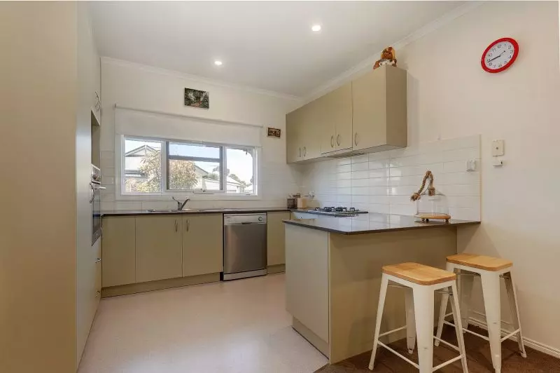 2 bedroom unit in pet friendly community