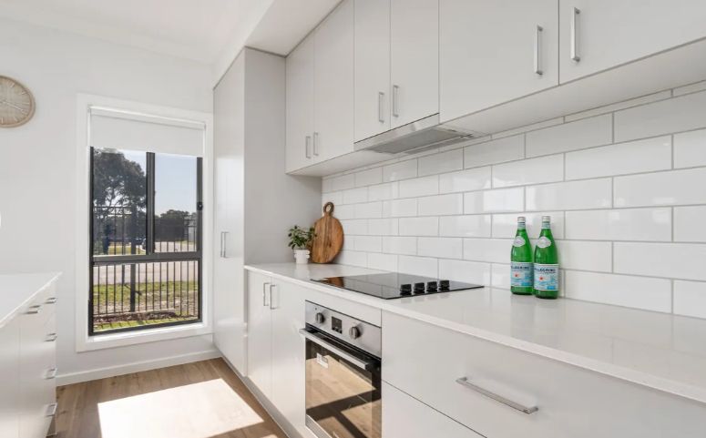 3 bed home with open plan kitchen flowing onto outdoor deck