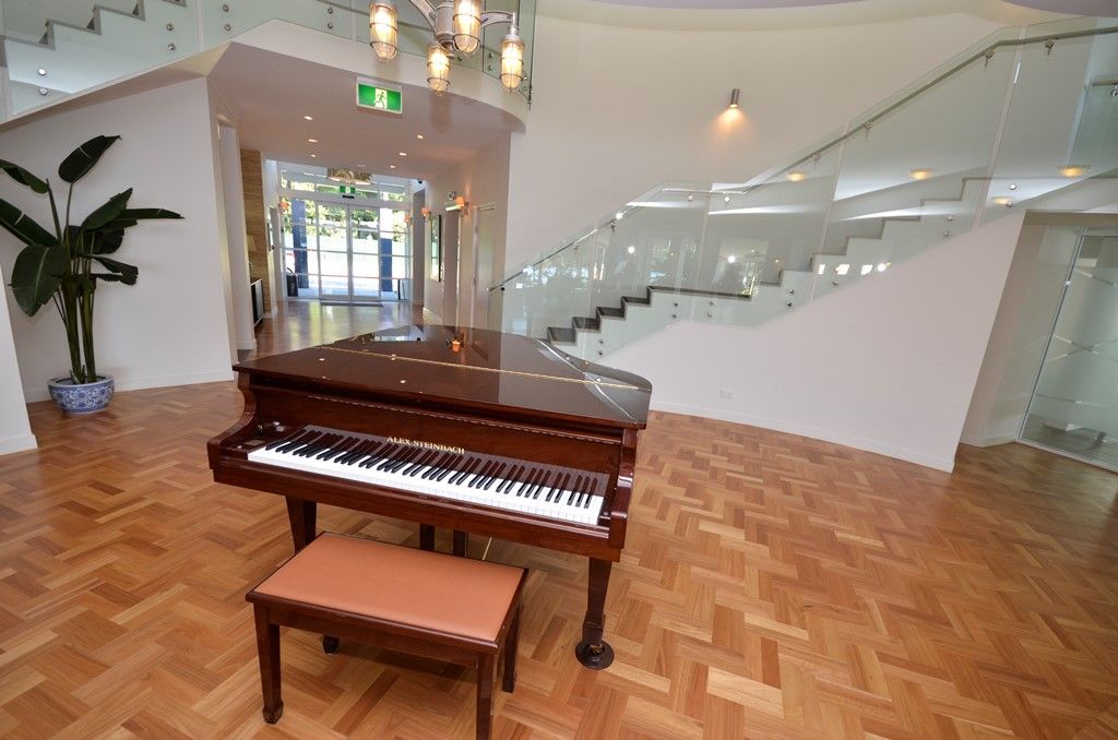 Palm Lake Resort – Tweed River is located on the waterfront at beautiful Barneys Point