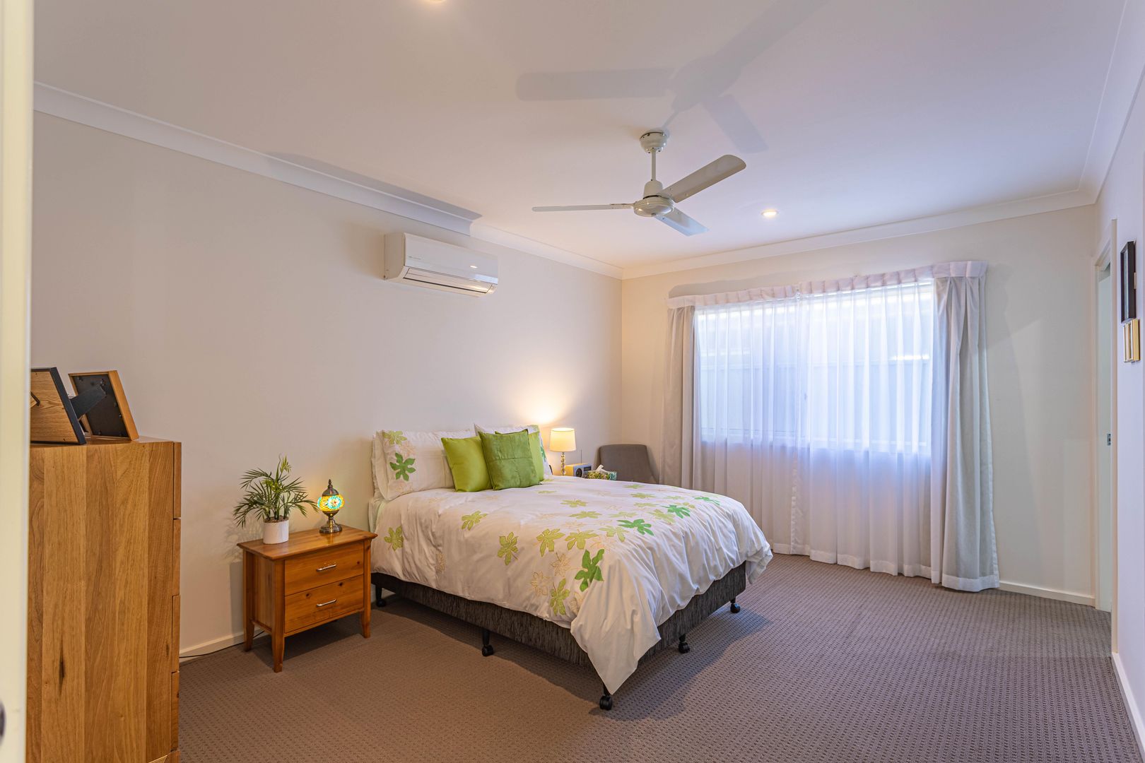 Palm Lake Resort Fern Bay - Immaculately presented