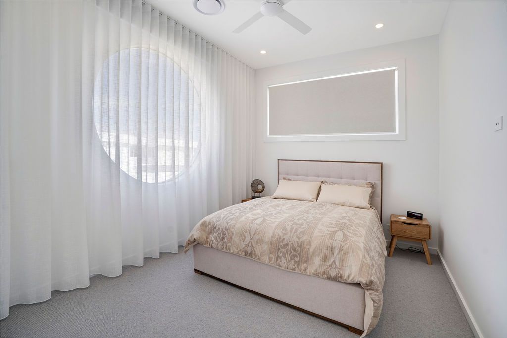 Luxury Living at Home 122, Palm Lake Resort Pelican Waters