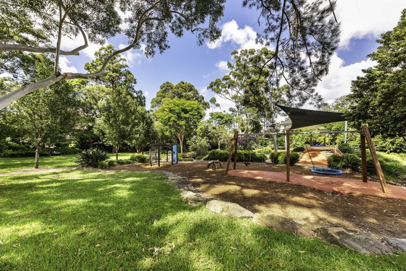 Enviable private position in a quiet but convenient street