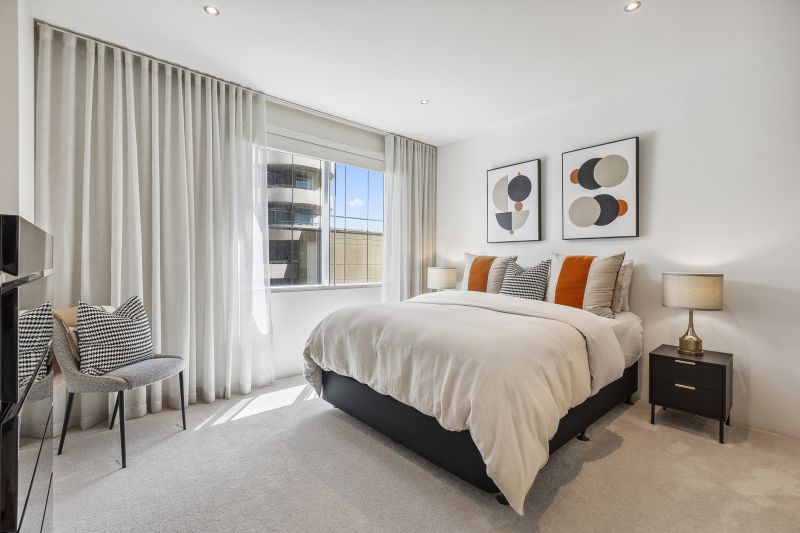 Spacious, north-facing 2-bedroom apartment!