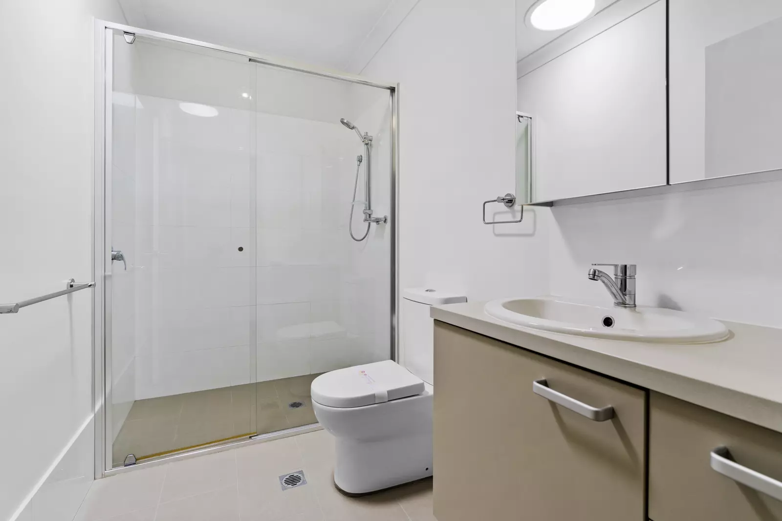 157/100 Gilchrist Drive, Campbelltown