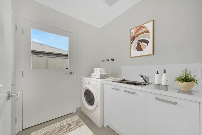 161/236-238 Waterview Blvd