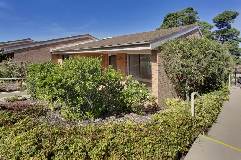 North-Facing Garden Villa with Level Access