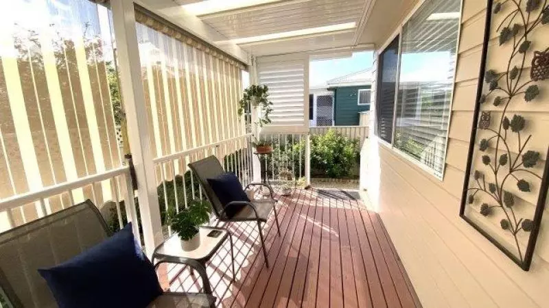 Site 190 (Pre-loved)