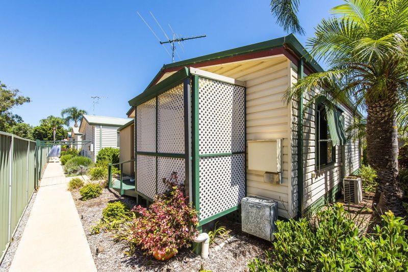 Riverside Gardens Estate - Site 36