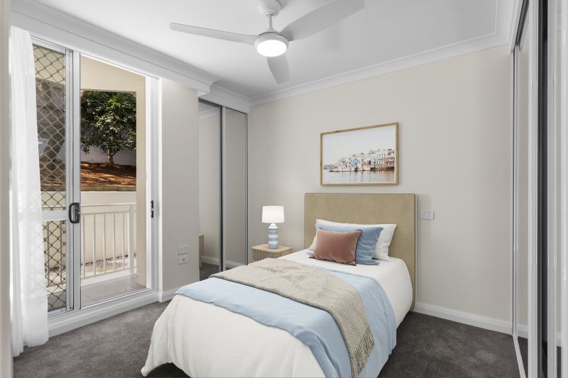 Beautifully refurbished one bedroom serviced apartment with sunny, private courtyard.