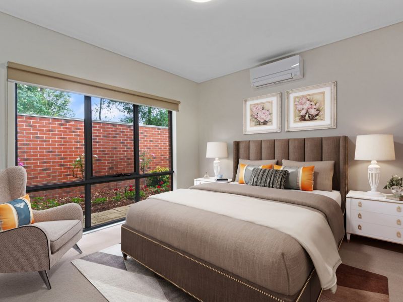 Looking for the space of a house, with a garden to match?