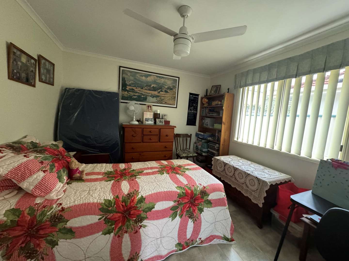 Retire in Peace & Quiet - Overlooking the Lawn Bowls Green