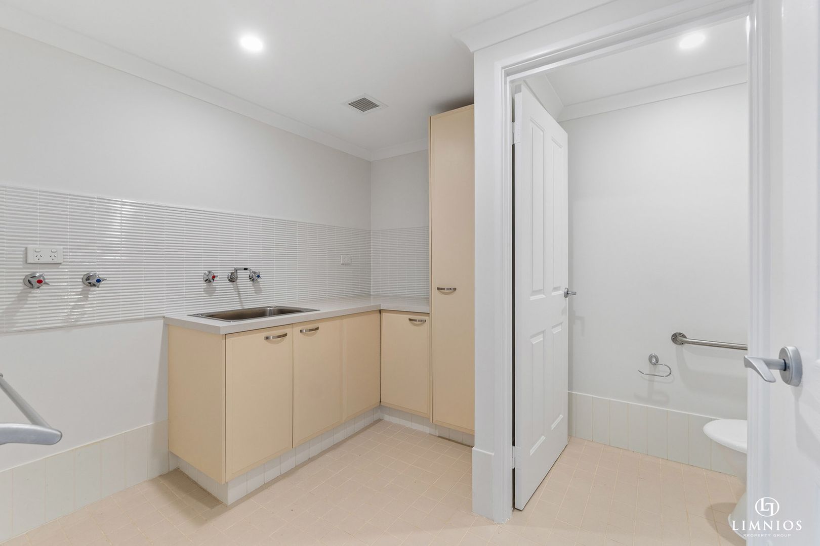 SOLD North facing, courtyard villa in the heart of Mercy Village.
