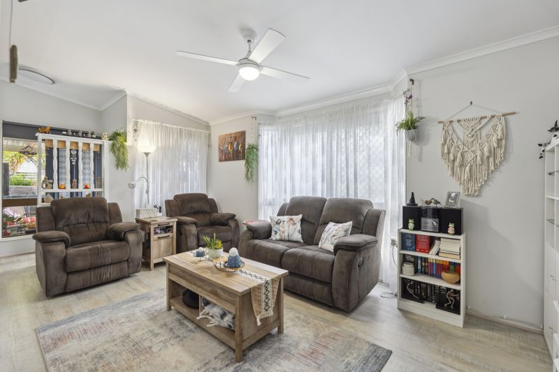 Charming Home with Vibrant Surrounds