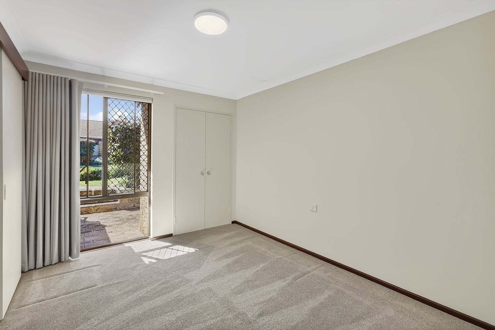 Well appointed villa close to amenities