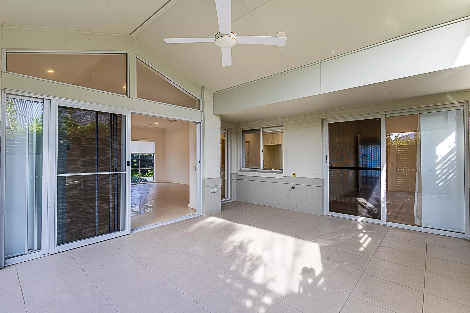 Cezanne II- by Palm Lake Resort Tea Gardens