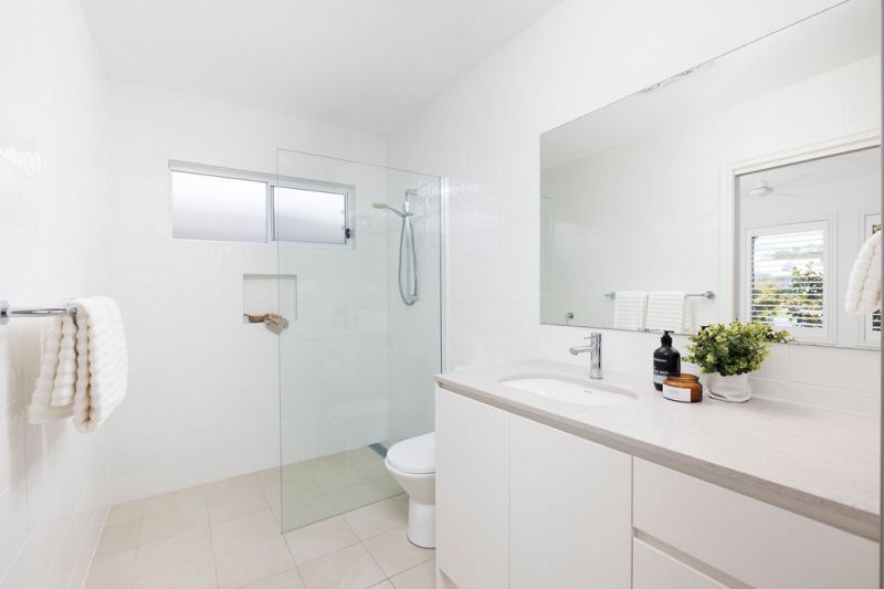 Elegant Living with Entertainer's Alfresco