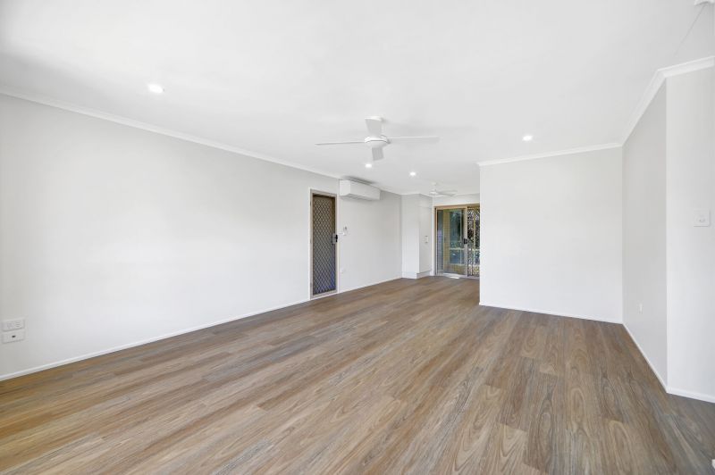 Stand alone villa, ready now!