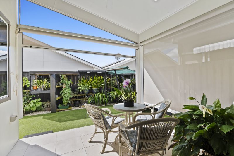 Sunny Position, Spacious Backyard - MOTIVATED SELLER!