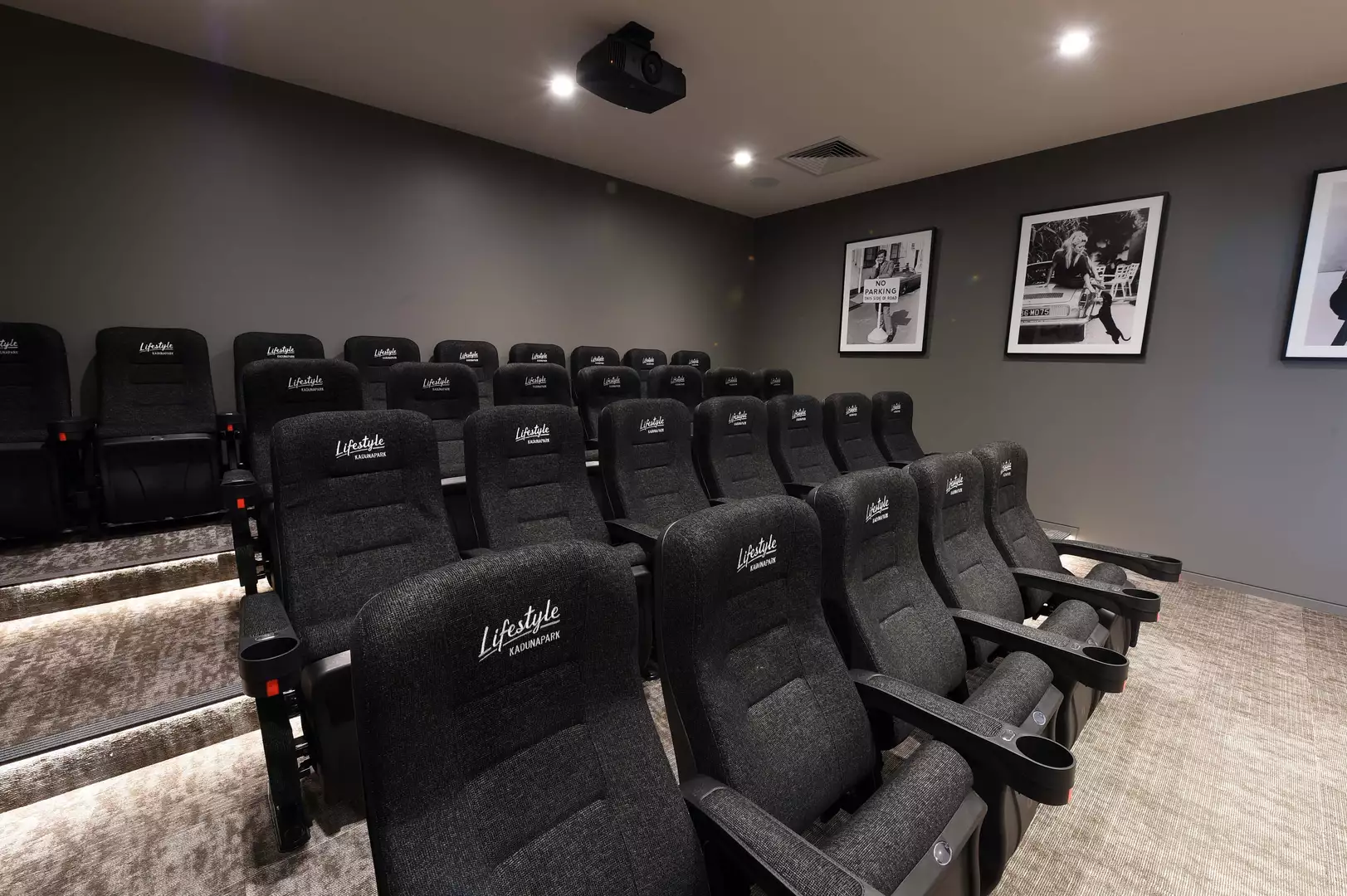 Lifestyle Kaduna Park - Experience a beautiful blend of laid-back ease and a vibrant, friendly community that’s sure to please! Downsize to a place for every pace.