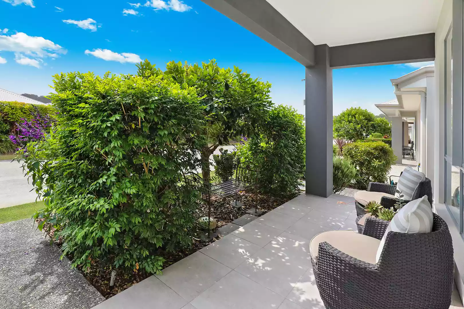 V118 Halcyon Lakeside